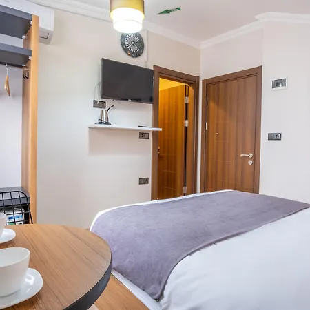 Campus Boutique ホテル 3*